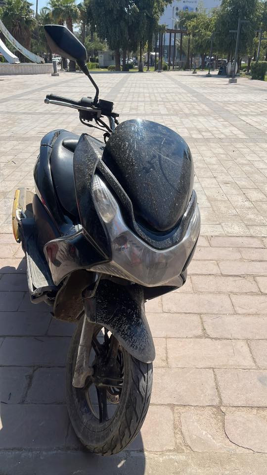 Pcx جيل اول ياباني اريد اراوس ب أيراني شعندك نزل دراجة محرك نكرة وادامة قبل يومين مسويلها منظف چويتر ومبدل بلك اصلي مال تفصيخ الدراجة محرك 125  الدراجة كفواتها صح شوي تعبانات بس الصفاح والخلفي نظيف بس البجم ومو كلش اي ابو فايبر كلاس يرجعهن ب 50 الف

نزل شعندك او طبلي خاص *********** واتساب
