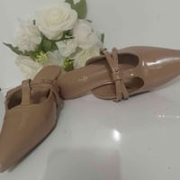 حذاء جلد • مناسب