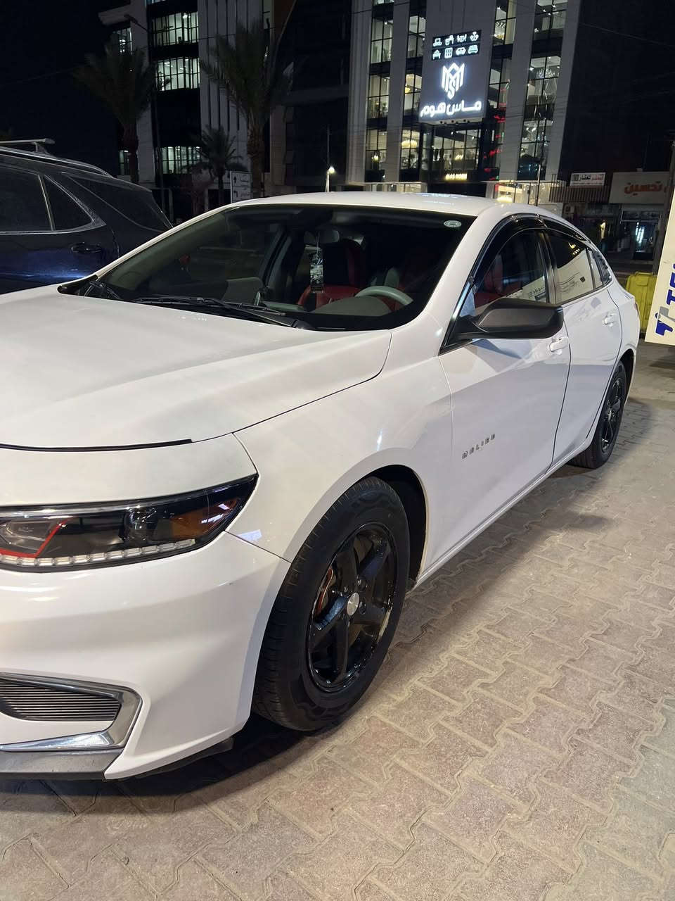 السلام عليكم ماليبو 2017
المواصفات
بصمه 
شاشه تدعم كار بلي 
منفذ USB 
السياره جديده فوك متتصور نقصها اشياء بسيطه كلش

حادثها شبر بل بنيد وبيها نص باب خلفيه صبغ حادثها كلشش خفيف

العنوان المنصور حي دراغ 
***********
