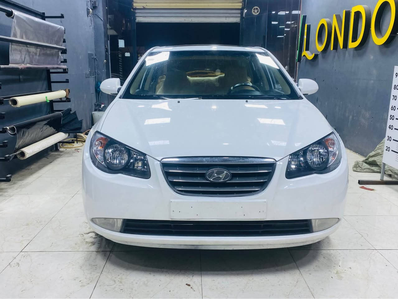 (((هـــــۆندا ئاڤــانتی)))
مـــــۆدێل (2009)
تـــــەبریت لــەمــــــس 
گــــێچ وەنەوشـــە و ئیکۆ
نـــــــاو زەرد و کوشـن هیتەر
تـــــوند و تۆڵی بەشەرت
پێش و پشت بەشەرت 
گێر و مەکینە بەشەرت
بــــێ  قــوپ بێ خـــایس
تــــــایە و ویلی نــــــوێ
کـــــــــامل مەسرەف کراوە
شـــــوێن(ڕانــــــــییە)
(((0751 507 8722 ))) Singapore
