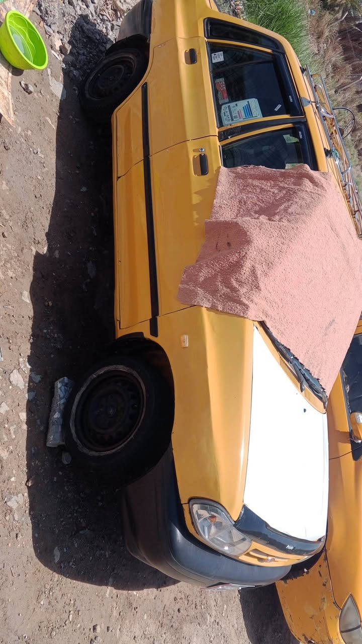 عليكم سايبا لبيع موديل ٢٠١١ كفاله عامه شواصي محرك كير مكفولات هيه وغرامات مصفره سياره خير من الله  ما متعوبه متوازي عله فلوس السعر ٢٦ وبيه مجال الاتصال📞📞‏‪***********‬‏
