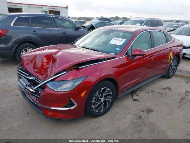 حادث فقط بنيد بدون ايرباك بدون دواخل حادث سطحي مبدل ومصبوغ فقط
هايبرد
محرك 2000
فئة blue
 رادار نقط عمياء تحديد مسار توقف ذاتي اوتو هولد
 بصمة دخول وتشغيل شفتات ستيرن 
 تشغيل عن بعد
سيارة جديدة بمعنى الكلمة 
ماشية 23 الف كم 
 195 وبيها مجال 
بغداد حي الجهاد 
***********
