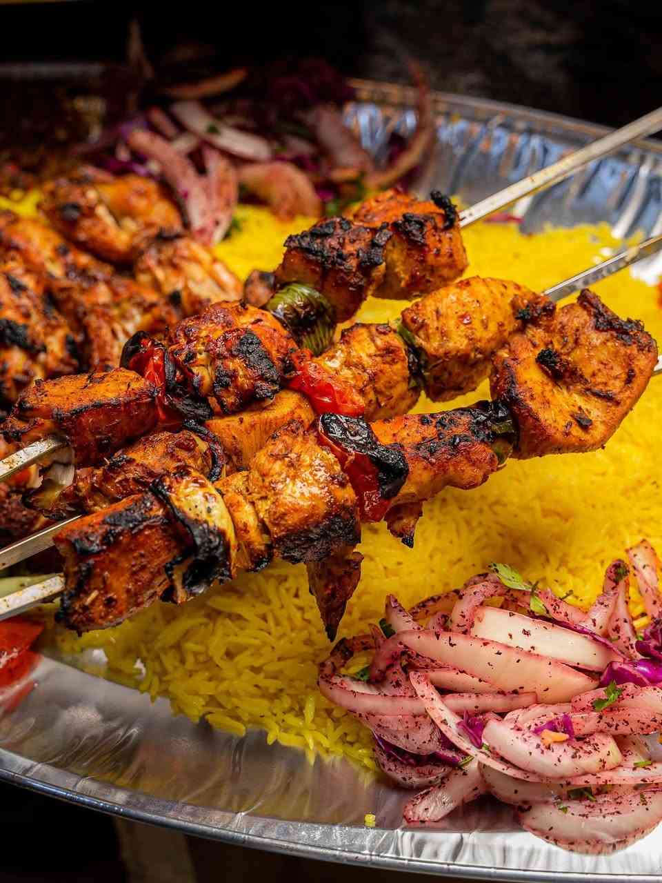 #كباب_حجي_محمد
يعلن عن تواجد كافة انواع المشويات 
 _كباب لحم_ كباب دجاج 🐔 _ تكه لحم _ تكه دجاج على تمن مندي🐔 _اجنحه على تمن مندي _معلاك_ جلاوي _
 قلب🫀 _ طرف 
#يوجد_توصيل_كافة أنحاء الشرقاط
#الشرقاط_الجميله_مقابل_قاعة_ابوالتاج
***********
*********** 
#ملاحظة مفتحين من الساعه 11 صباحا إلى الساعة 12 ليلا
