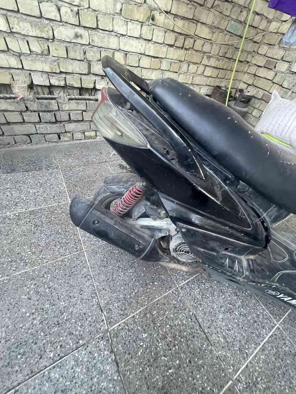 للبيع سكنس فحل 
كوم حديد 
ابيعلك طافي اكفله اللك من بوكه تجي تأخذها من باب البيت 
دراجه نقصها باتري او قبق هندر 
شغاله جانت ما بيها اي شي 
سعر ٢٥٠ قفل قفل 
الاستفسار ***********
مكاني بغداد بلديات تقاطع الكهرباء
