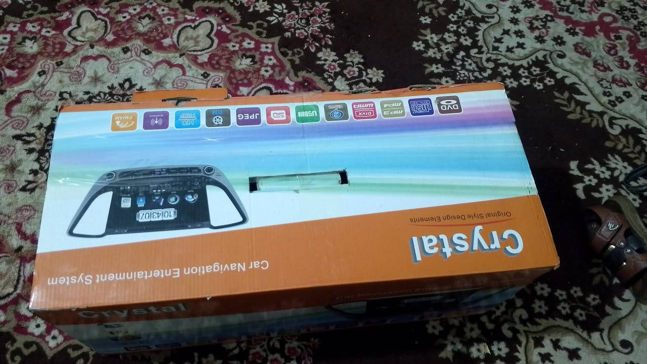 السلام عليكم عندي شاشه للبيع جديده مامستخدمه والاثانيه يشهد الله بس ماعرف الياسياره ترهم عنواني سوق ‏‪***********‬‏الشيوخ السنا عليه
