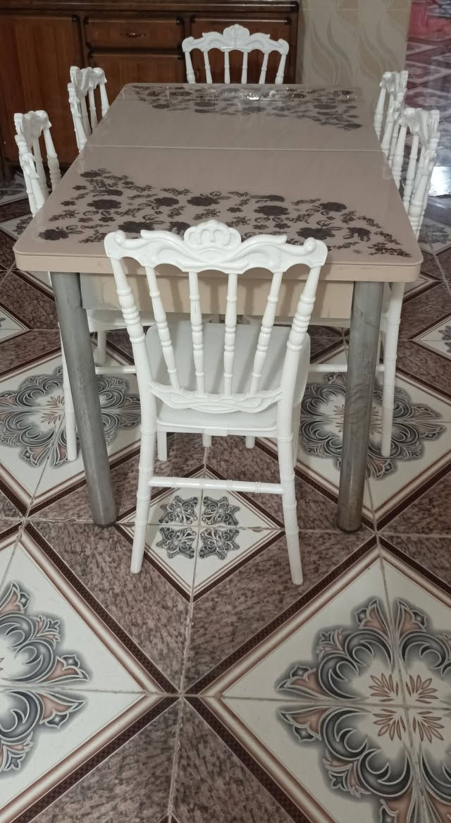 ميز كرسي عدد 6 للبيع ب 85 بي مجال يذا شراي تعال خاص


**إذا كنت صاحب هذا الإعلان وتريد حذفه لأي سبب، رجاءا أرسل رسالة إلى الدعم الفني**