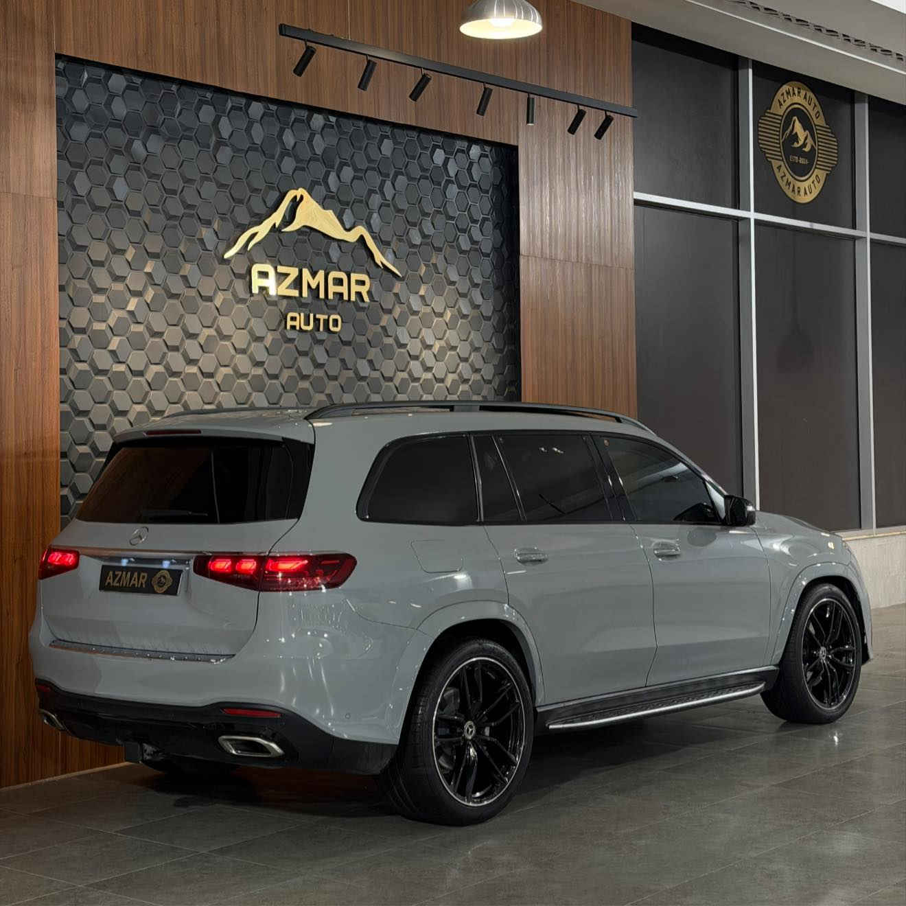 ارخص سعر بكل العراق 825$ ورقة🔥🔥
GLS 580 AMG لون سمنتي 🇩🇪
موديل 2024
ماشية 7 الف📦📦

مواصفات السيارة فول الفول
كشنات قهواي و جلد و مساج و تدفئة و تبريد و كهربائي و ميموري
بنوراما
جكات تصعد و تنزل
سماعات بروماستر
٥ كامرات
داتاشو
رادارات و حساسات و اوتو ستوب و اوتو هولد و اوتو بريك
انارات داخلية متعدد الالوان
شاشة متصلة
انضمات قيادة بيها و انضمات الدفع رباعي
ستيرن amg و تحكمات كامل
كشنات VIP
كب هولدر تدفئة و تبريد
و بعد هواية مواصفات بيها متنذكر

السيارة مرقم + مغلف PPF ضمان ١٠ سنوات + كتاب تضليل
السيارة وارد امريكي بيها شبرين صبغ بدون دواخل بشرط
محرك و كير و كهربائيات كلها بشرط

سعر :825$ ورقة
للاستفسار : ***********
العنوان : السليمانية المعارض الجديدة شركة ازمر اوتو معرض رقم ٣٤
