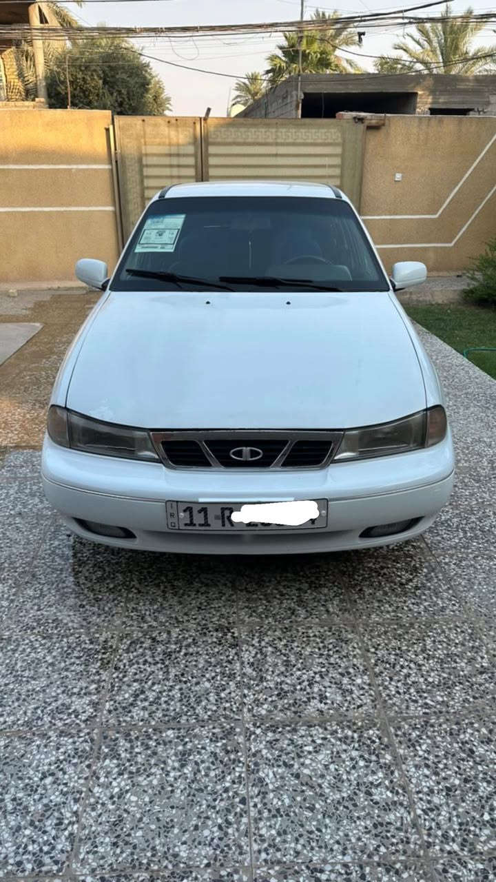 سلام عليكم للبيع دايو سلو موديل 95 رقم بغداد 
سياره سنويه ورقم وهزه جديده السياره بااسمي 
كير ومحرك وتبريد وكهربائيات كله شغاله كامله 
سويج شخطاطه وريمونت سنتر لوك والجنطه تفتح بالريموت ولايت زنون عالي وناصي جهازه من كل شي 
العنوان بغداد الشرطه الخامسه قرب البياع للاستفسار 
*********** 
اخوان الي يريد يخابرني ويدلل ماجاوب ماسنجر 
السعر 43 ورقه
