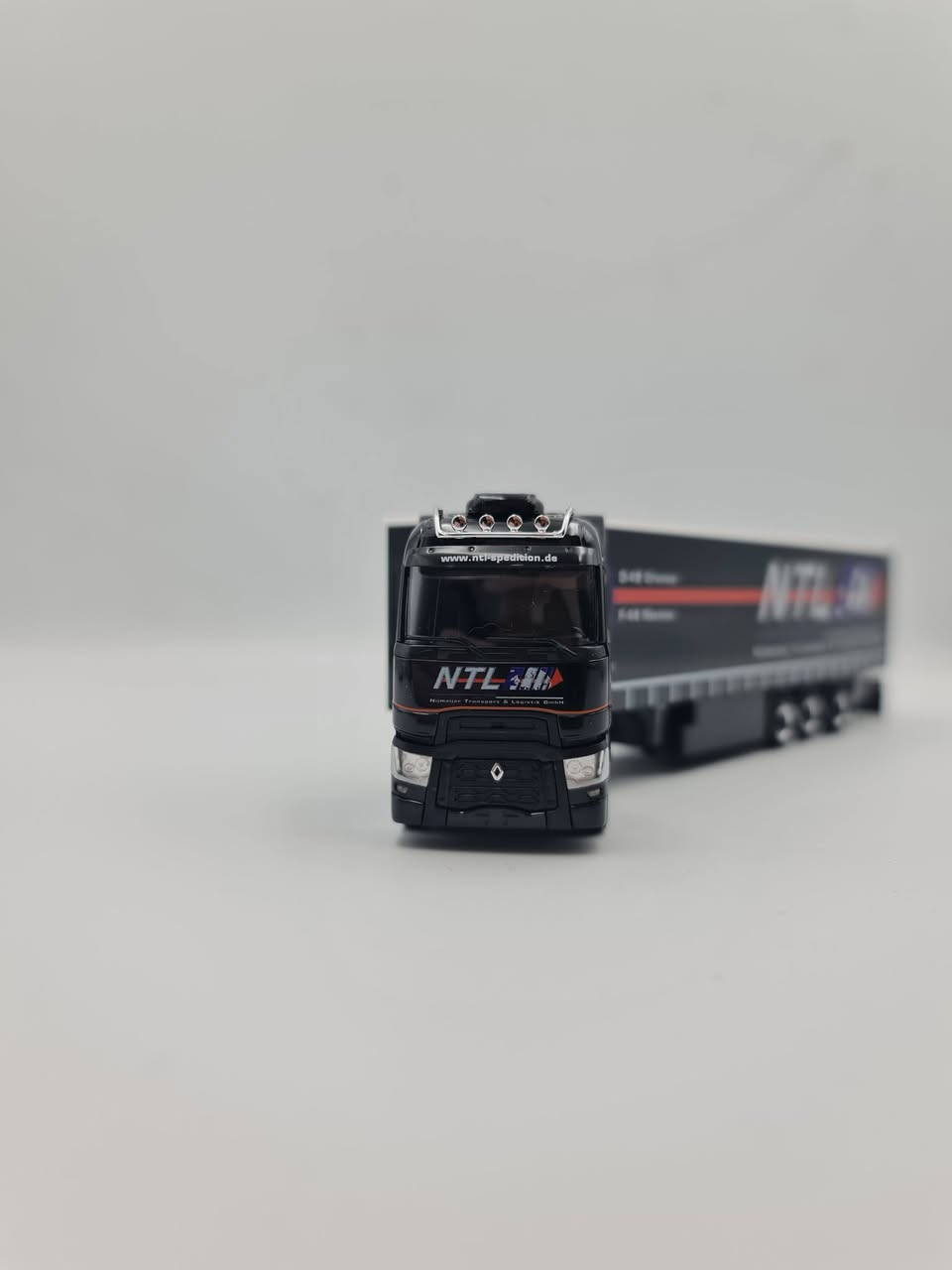 RENAULT/HERPA
1/87
75 الف
https://turu.store
يوجد توصيل لجميع محافظات العراق


**إذا كنت صاحب هذا الإعلان وتريد حذفه لأي سبب، رجاءا أرسل رسالة إلى الدعم الفني**