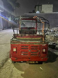 تكتك للبيع موديل 18رقم وسنويه تحويل ثاني يوم ‏‪07729070313