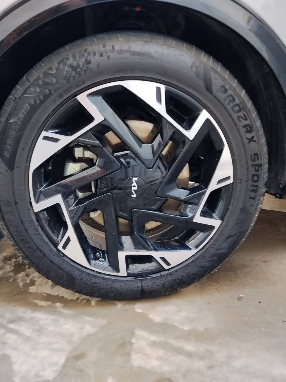 تشغيل عن بعد
كامرات 5 
توقف ذاتي
داخل لونين مميز
كشن ميموري ذاكره عدد٢
كشن كهربائي
هندك بريك بصمه
قياده ذاتيه 
شاشاه اعطال
صندوق بصمه
مكينه 2500
كشن تدفئه تبريد
استرين تدفئه
إضاءة LED كاملة أمامية وخلفية
اشاره وكامره بلمري
كامره اماميه
كامره ذكاء اصطناعي
توقف ذاتي 
كير أوتوماتيك 8 سرعات
نظام دفع رباعي AWD
شاشة وسطية كبيرة 12.3 إنج
شاشة عدادات ديجيتال 12.3 إنج
فتحة سقف بانوراما
كاميرات 360 درجة
مقاعد جلد مع تبريد وتسخين
نظام صوت Harman Kardon
حساسات أمامية وخلفية + رادار
نظام المحافظة على المسار
مراقبة النقطة العمياء
فرملة طوارئ تلقائية
مثبت سرعة ذكي
باب خلفي كهربائي
ple CarPlay و Android Auto
شاحن موبايل لاسلكي
لون سمنتي لون مميز
بدون حادث بفقط بارد
العنوان بغداد بسمايه وسعر مستحيل تلكي بهاي الموصفات
مستعجل بلبيع وتجي وتشوف وتحكم بعينك
                                                                ‎0774 444 0036
السعر 215
