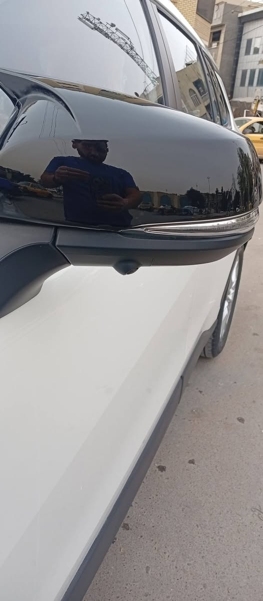 السلام عليكم كورلا كروز موديل 24 ماشيه 15 رقم بغداد بسمي تحويل مباشر مكينه 2000 فول مواصفات 5 كاميرات كشنات كهرباء وجلد مشمشي السياره بعدها بلضمان تمشيك 40 كيلو عله الضمان وكتاب ضمان يمي اخوان السياره كفاله عامه من كلشي  مكاني بغداد الاعضميه السعر 183 وبيها شي بصيط ***********
