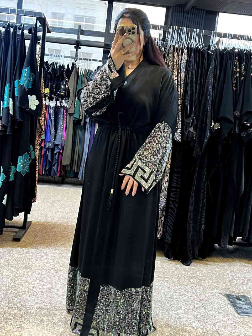#fashion #عبايات #بغداد #العراق
العيد على الأبواب.. ولحقوا على كشختكم بأرخص عرض للمناسبات! ✨👀تبي تظهرين بأرخص وأفخم إطلالة؟ وفرنا لكِ التريند الخليجي (العباية الشال قطعتين) بسواد فاحم يخطِف الأنظار! 😍 العباية اللي تمنحكِ قوام ممشوق وإنسيابية لا توصف بفضل قماش جرجيت الفرسان الأصلي مع ستراس حراري لامع وناعم. 💎🖤مقاس واحد (فري سايز) يناسب الجميع براحة تامة.قماش ناعم وبارد مثالي لأجواء العيد.❌ انسوا همّ الشحن والغلاء ❌القطعة كاملة مكملة بسعر 35 ألف فقط والشحن مجاني بالكامل! 🛵🏠📥 طريقة الطلب: أرسلي رسالة خاصة فوراً (الاسم، العنوان، ورقم الهاتف) لضمان قطعتكِ قبل إغلاق الحجوزات!


**إذا كنت صاحب هذا الإعلان وتريد حذفه لأي سبب، رجاءا أرسل رسالة إلى الدعم الفني**