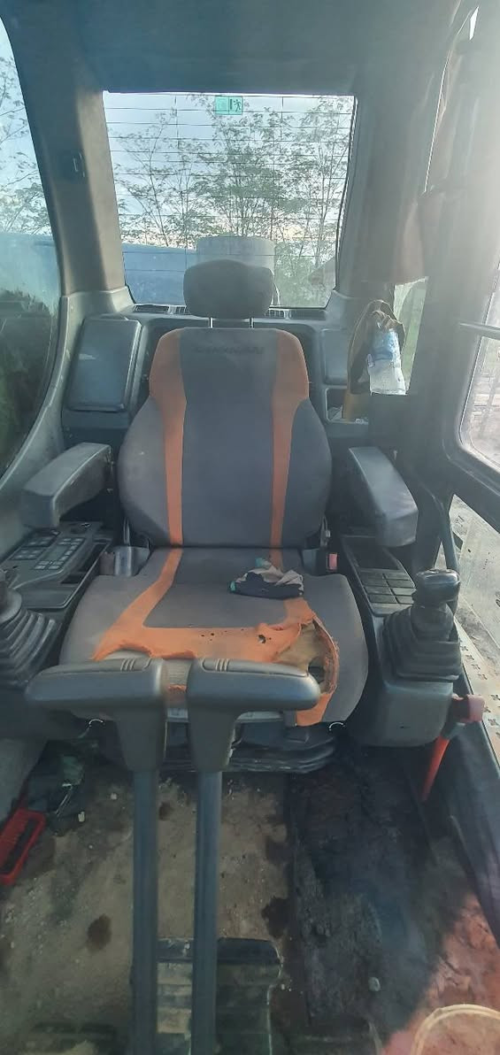 On sale
Doosan
Dx520
Year 2021


**إذا كنت صاحب هذا الإعلان وتريد حذفه لأي سبب، رجاءا أرسل رسالة إلى الدعم الفني**