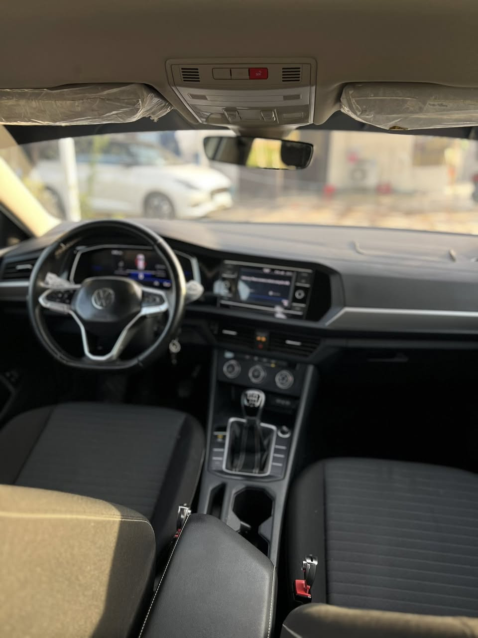 VW JETTA S 2024 

كير عادي ماشيه 48 الف حادثها باب وهلال الجاملغ الخلفي الباب مبدل اصلي نفس اللون والهلال مصبوغ والبنيد فتح براغي فقط وصور الحادث عندي والايرباكات طاكه والباقي كفاله كير مكينه صدر حداديه تخم تاير كله جديد مواصفات S عاديه واني ناشرها بكروبها يعني معروفه مواصفاتها بيها عازل حراري امريكي اصلي رقم بغداد باسمي عارضها ب 158 وبيها مجال مكانها بغداد التاجي ***********
