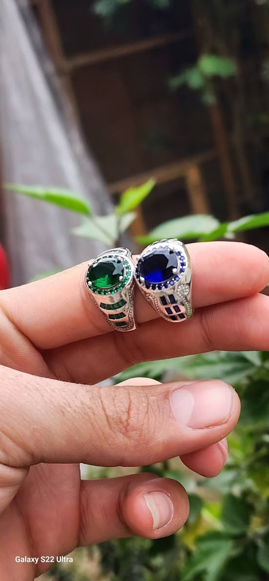 مرخصت الادمن. سلام عليكم.خواتم زمرد شبابي. جمال وروعه. وينهم الباسه. سعر الخاتم45الف.  رقمي***********
