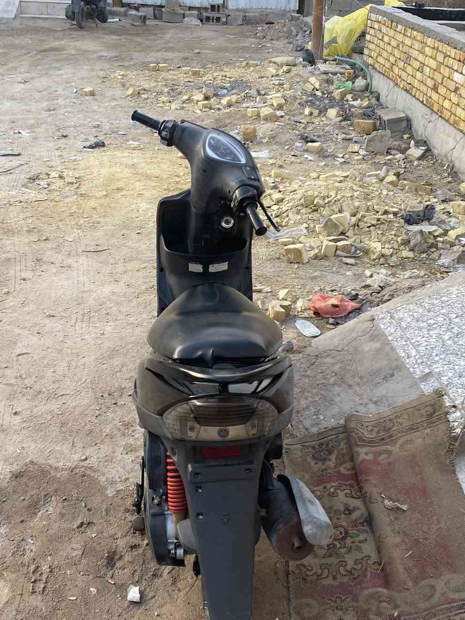 ماكس عدله بلاديه من الطول للطول  كل نقص مابيه جاهزه نكره بكل وقت كفرات ختم واحد بس مصبوغات صبغ حراريه لين اجت جارده من الرمبه مكاني تنومه واي ستفسار هاذ رقمي***********
