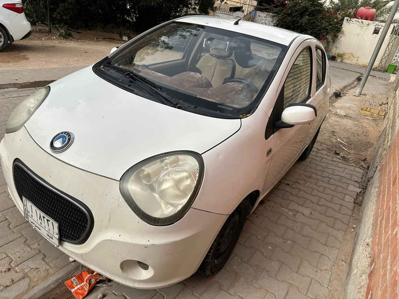 جيلي باندا موديل ٢٠١٣
محرك ١٣٠٠
السيارة مابيهة اي نقص كير محرك تبريد كله شغال 
مكفولة من الصبغ عدا الدعاميات 
ماشية ٤٣ الف كيلومتر فقط
 ب٤٥ وبيها مجال بسيط
اني مكلف بالنشر 
رقم صاحب السياره : ***********
