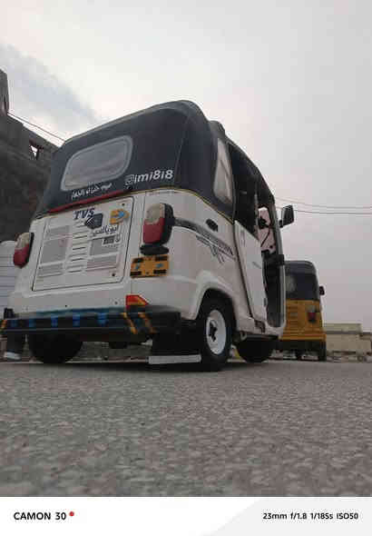 تي في اس 21رقم وسنويه انكليزي تكتك خير من الله مكينه 21بلاديه مامفتوح اي شي بيها كفاله اي ضربه مابيها فقط الدوس معمرات سعر 7100وبيها مجال  بسيط ***********
