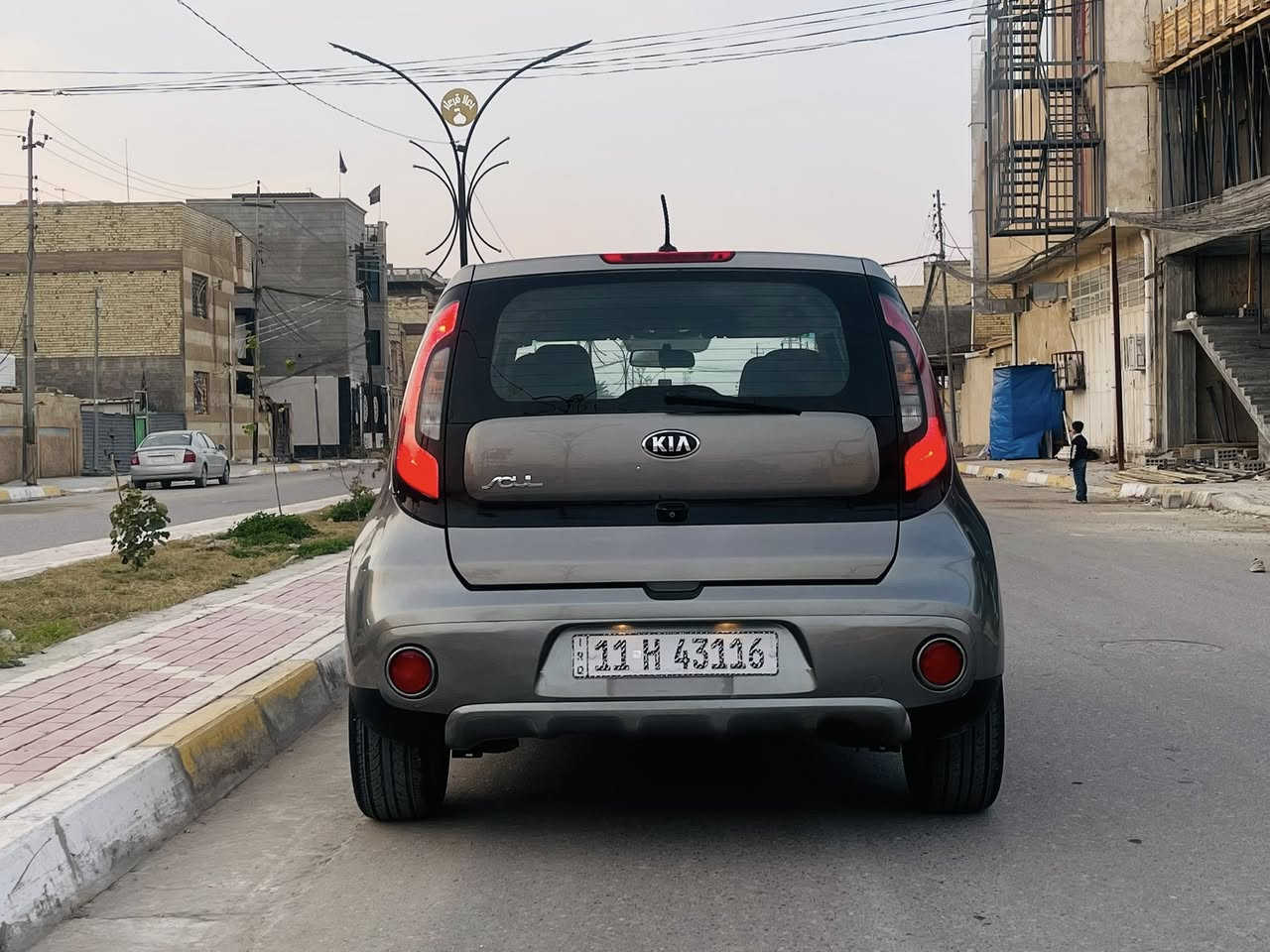 كيا صول موديل2019
رقم بغداد انكليزي
ماشيه76ml
مكينه 2000
سياره مابيها حادث 
ولا تبديل ولا ايرباك 
فقط صبغ وهاذ السونار واضح بلصوره
مكاني كربلاء
سعرها105
بيها مجال بسيط
***********
