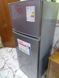 ثلاجه للبيع  جديده مستعمله قليل 200 بيه مجال قليل واتساب 07704725616