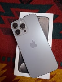 آيفون ١٥ برو ماكس • ٢٥٦ • بطاريه ٨٤