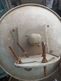 نانو مال انترنيت شغاله بس لان حولنه ضوئي نزلناه قيم واخذ مكاني ديوانيه...