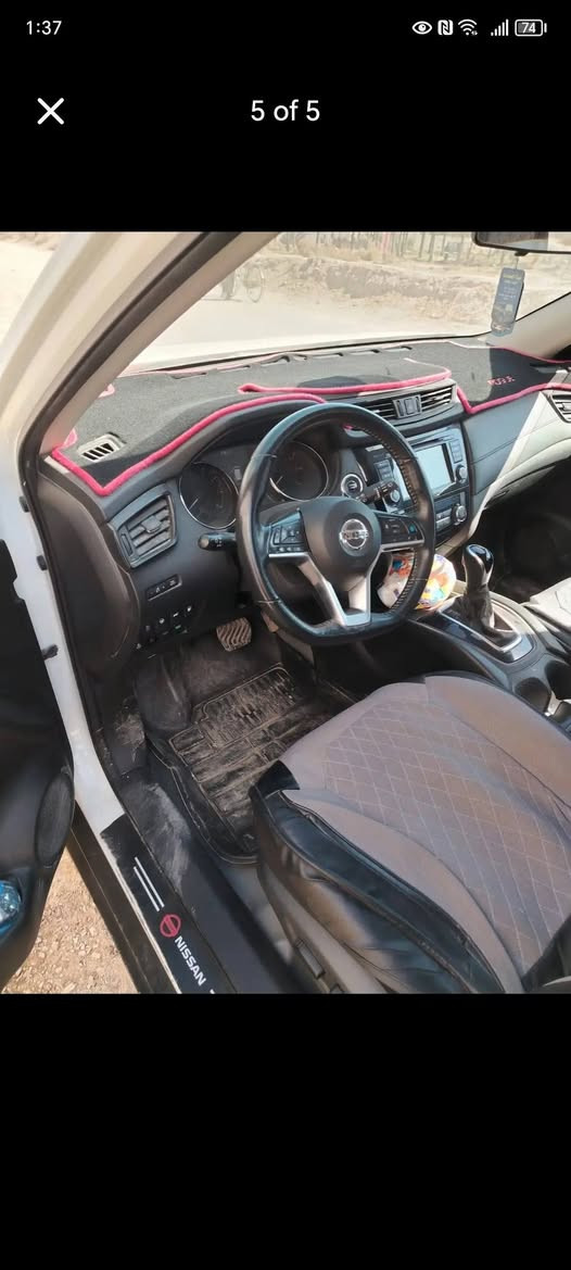 Nissan .ROGUE  .. SV... 2.5 .. 2020
نيسان روج.. 2020
ماشيه 30 الف كم
بيع فقط

رقم بغداد ألماني سنويه 27
السياره:  محرك ٢٥٠٠  سلندر  ٤
ملاحظه ضرر دعاميه اماميه ايرباك طاك

المواصفات: SV
بصمه
تحكم بل ستيرن جهتين 
شاشه
كامير 
حساسات 
٣ انظام قياده
كروز سرعه 
مانع الانزلاق 
كيج زينول 
كيج حراره 
كشنات هيتر 
ستيرن هيتر 
كشن كهربائي 
لادار امامي خلفي وجوانب 360 درجه

2 ابواب بصمه 
تشغيل عن بعد
تبريد قطعتين  
#السعر 140 بي مجال 
#الاتصال: ***********
#العنوان: ديالى _ الخالص
