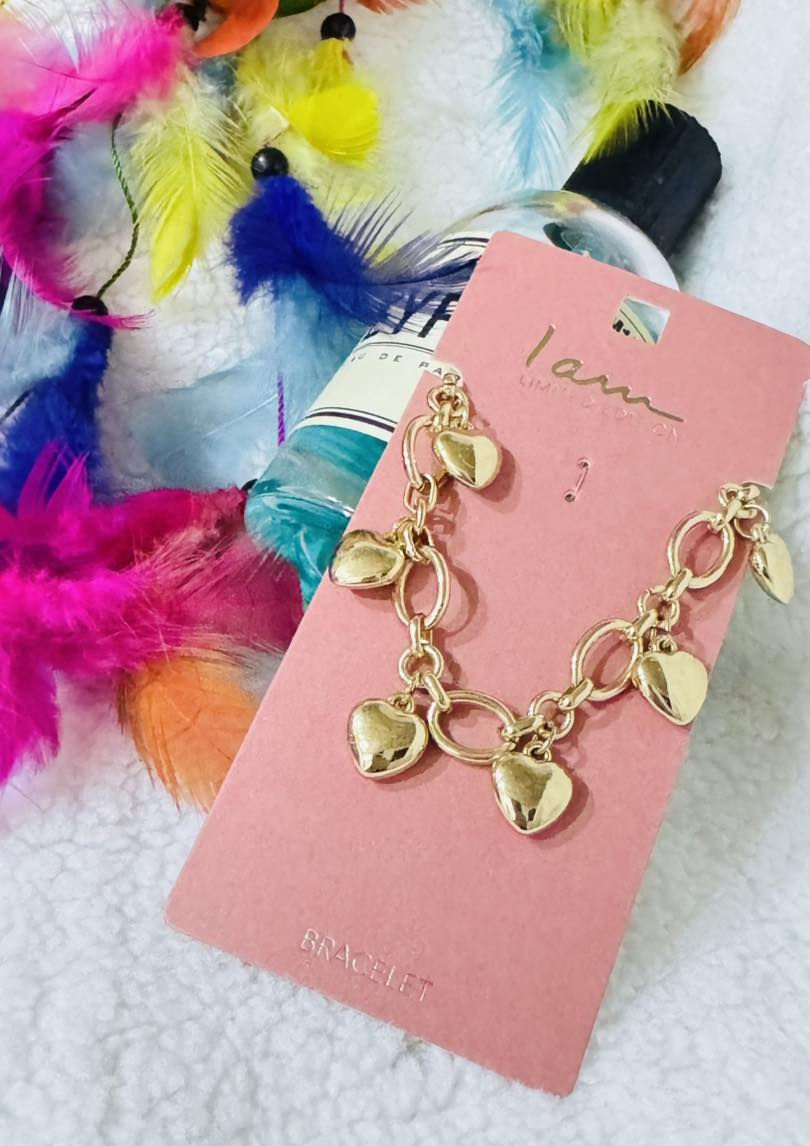 اكسسوارات اوربي💋
عرض فقط اليوم 35 مع توصيل للكيلو بدال 45 الف مع توصيل
كلايد محابس سوارات حجوله تراجي 
والفحص بيد مندوب عجبكم تستلمو معجبكم مرجوع وتدللووووو💋💋


**إذا كنت صاحب هذا الإعلان وتريد حذفه لأي سبب، رجاءا أرسل رسالة إلى الدعم الفني**