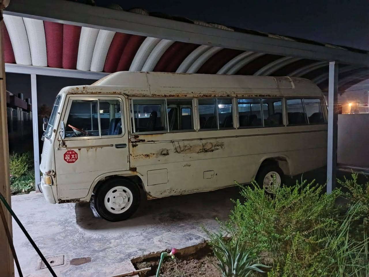 مرخصت ادمن لكروب 

اعاده نشر  بسبب الوعود الكاذبه 

كوستر قمبوره
مديل 82 سنويه عضم عاج

مكينه vvt 2500 كير اوتماتيك
اكسل كله جديد ومكفول مكينه صوت مابيهه خرسه وحلوه 

داخل نضيف كشنات قلابي مال كوستر حديث سياره مابيهه نقص

انطي بيهه مكاتبه وتكفل سرقه وعشاير

السعر 3و نص وبيه مجال  للشراي
مكاني بابل سكندريه

رقمي ***********
