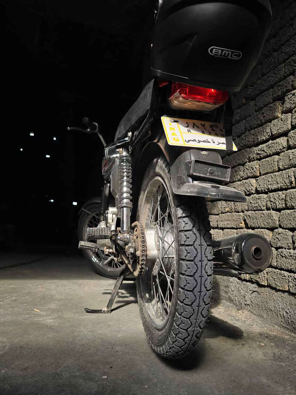 سلام عليكم شباب دراجه للبيع تعمير 2026 الدراجه أدوات مكفوله من كلشي مستعجل علا بيعته السعر 500 وبيه مجال للطيبين العنوان البصرة لهارثه متواجد واتساب رقم *********** البصرة, العراق
