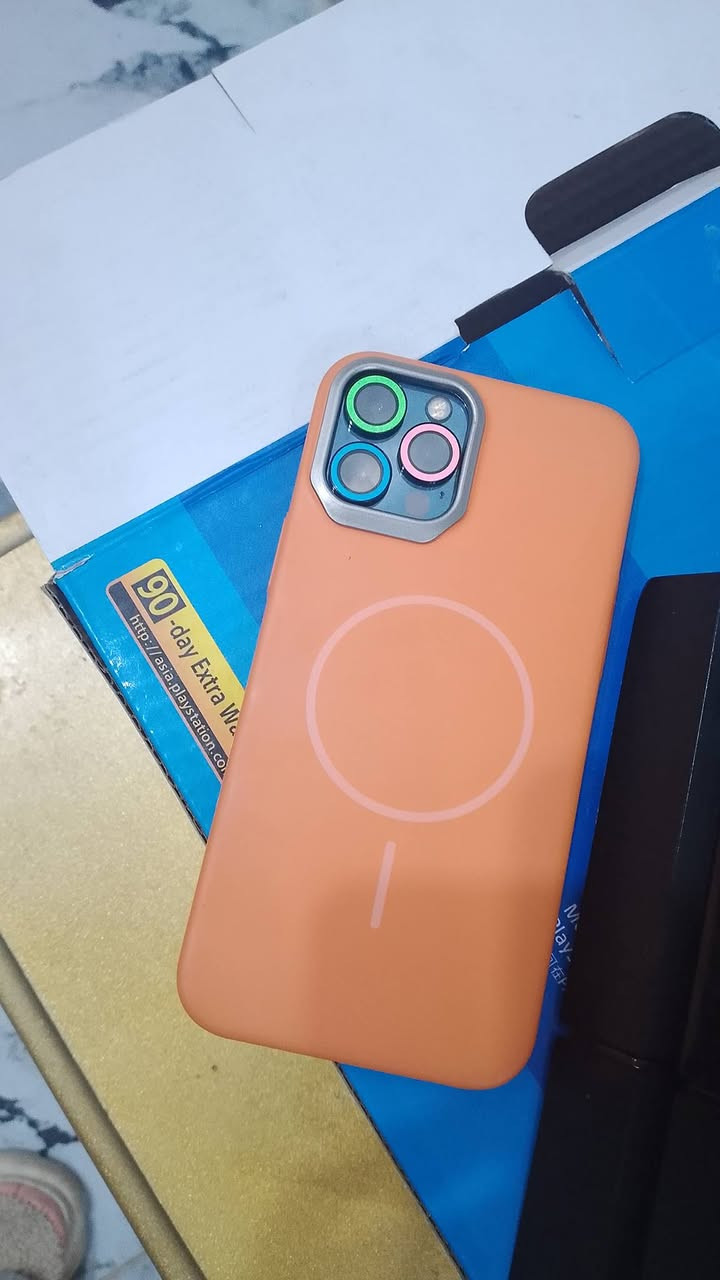 السلام عليكم للبيع  12برو ماكس مبدل شاشه لباقي بلاد وبي فطر صغير بضهر بطاريه 77  سعر 325 

ديالى الخالص ***********
