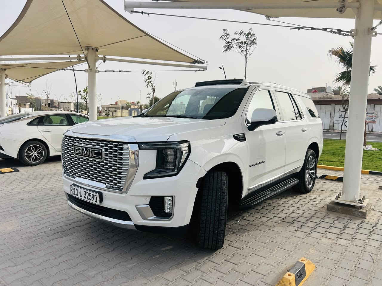 جمسي يوكن SLT 2022 مكينة 5300
- وارد كندي

￼فول مواصفات اعلى فئة

• الموديل: 2022.

• اللون: أبيض صدفي (بترة).

• الحالة: وارد كندي، الحادث (بنيد فقط) بدون إيرباك، 

وبدون تبديل اي قطعة  فقط بنيد بي ضرر بل بداية ومبدل جي ام 

السيارة جاهزة، جديدة، وبحالة الوكالة.

• الضمان: كفالة تامة من الضربة، التبديل، الصبغ، البارد، 

• المكانيك: حدادية 100%، تبريد وتدفئة وكافة 

مكينة كير بلاد بدون فتح اي قطعة

الكهربائيات تعمل بكفاءة عالية بدون أي نقص، تخم تاير جديد.

• المواصفات (أعلى فئة - فول مواصفات 1/1):

• فتحة سقف بانوراما.

• كراسي (كشنات) جلد مع ميزة التدفئة والتبريد.

• ستيرن كهرباء.

• خمس كاميرات (نظام رؤية 360 درجة).

• رادارات (أمامية، خلفية، وجانبية).

• نظام تحديد المسار والنقطة العمياء.

• حساسات أمامية وخلفية.

• كراسي خلفية كهرباء + صندوق كهرباء.

.تعتيم مري جانبي وصطي 

.توقف ذاتي 

.

• بالإضافة إلى العديد من المواصفات الأخرى.

• الأوراق الرسمية: رقم بغداد (ألماني جديد) باسمي، 

جاهزة للتحويل مباشرة، وبدون أي غرامات.

• السعر: 440 ورقة 

• العنوان: البصرة - دور النفط.

• للتواصل: *********** (يرجى الاتصال مباشرة، لا يتم التواصل عبر الإنترنت).
