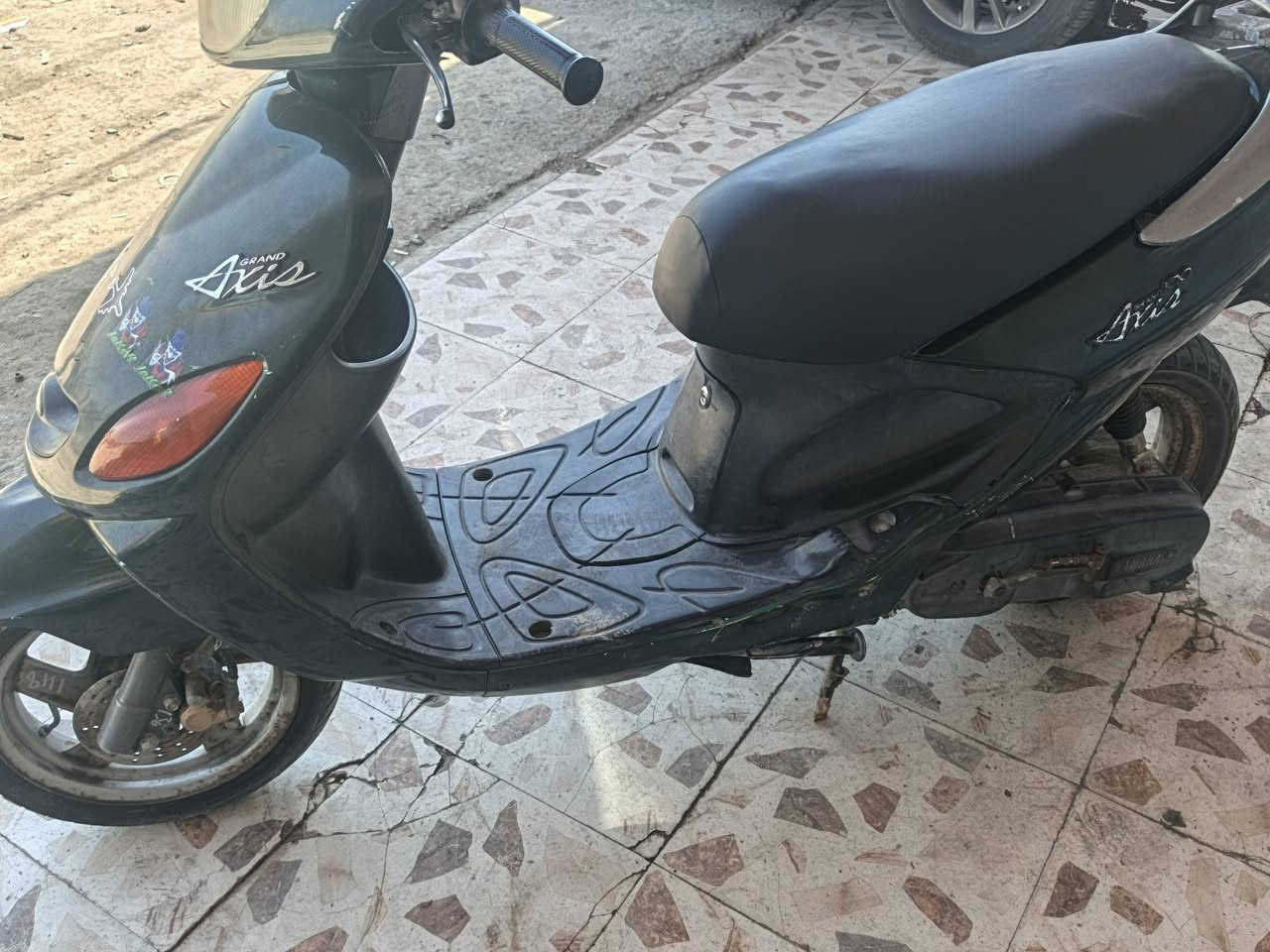 سلام وعليكم اككزز مابين نقص سلف هندر ناصرية مركزسعر400  هذا رقمه ***********
