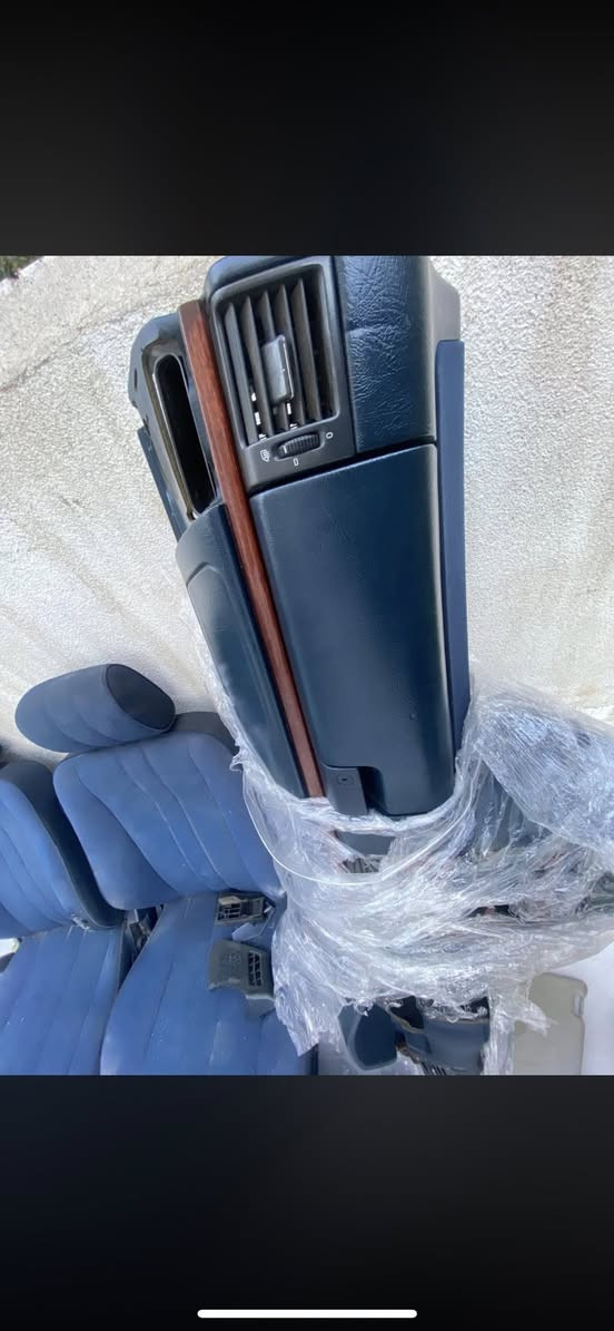 ص غرفه ام عيون موديل 97 
سعر ٤٠٠ الف قفل 
مكان اربيل 
***********
