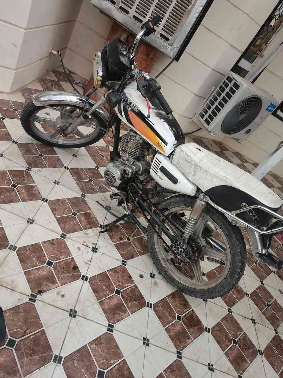 ماطور جني للبيع محرك فول سلف كامل كهربايات كلها شغلا سعره 175 وبي مجال. للاستفسار ***********
