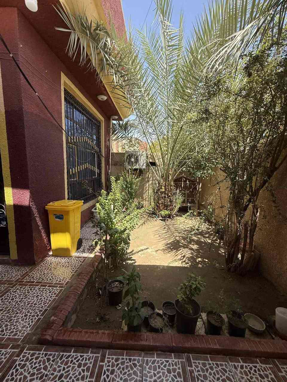 دار للبيع 

طابو صرف

المساحة 220م

الموقع // ابي غرق حي السلام

للاستفسار //***********
