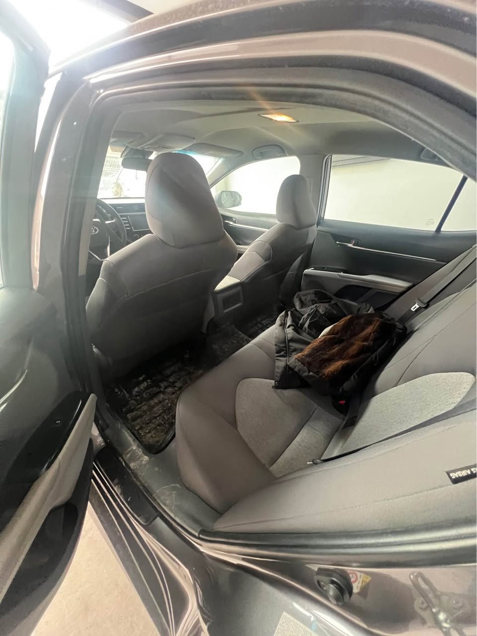 عربي | كوردي 👇

اسم السيارة و نوعها و موديل :كامري le 2018
سعر و مجال :165
غرامة :
عدد سلندر + المحرك حجم المحرك :4 2.5 
عدد الممشة : 75 ميل
مكينة مفتوحة : لا
الكير مفتوح :لا
المكينه بيها نفخ :لا
عدد قطعة الصبخ + امكنها :بوند و جملوغ 
تعديل بارد : لا يوجد
الايربكات : ستيرن فقط 
الشاصي و الدواخل :سليمه
رقم الشاصي  :
تحويل او وكالة :موجود
عنوان : دهوك 
تبديل : لا يوجد
قسط : موجود فقط من داخل دهوك
رقم الهاتف :0️⃣7️⃣5️⃣0️⃣8️⃣5️⃣0️⃣8️⃣4️⃣8️⃣8️⃣

ناڤێ ترومبێلێ و جور و مودێل: كامري LE 2018
بها و مەجال: 165 (وەرقە) و مەجال تێدا هەیە
غەرامە:
عدد سلندر + قەبارێ مەکینێ: 4 سلندر، 2.5
مەشا ترومبێلێ: 75 هزار میل
مەکینا وێ یا ڤەکرییە: نەخێر
گێرێ وێ یێ ڤەکرییە: نەخێر
مەکینە نفخ تێدا هەیە: نەخێر
عددێ پارچێن بویاغکری و جهێن وان: بونێت و چەمەلۆغ
تعدیل بارد: نینە
ئێرباگ: بتنێ یێ ستێرنی
شاسی و ناڤەوە: ساخلەمە و بێ کێشەیە
رەقەم شاسی:
تەحویل یان وەکالە: یا بەرهەڤە
ناڤنیشان: دهۆک
تەبدیل (گوهورین): نینە
قەست: بتنێ ل ناڤ دهۆکێ هەیە
رەقەم تەلەفۆن: 0️⃣7️⃣5️⃣0️⃣8️⃣5️⃣0️⃣8️⃣4️⃣8️⃣8️⃣ دهوك, العراق


**إذا كنت صاحب هذا الإعلان وتريد حذفه لأي سبب، رجاءا أرسل رسالة إلى الدعم الفني**