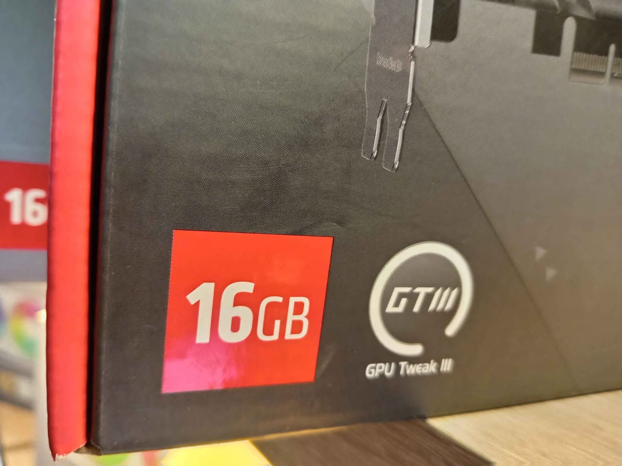 9060xt 16 GB Asus dull جديد ضمان وكالة    ثلاث سنوات السعر 780 الف مع وصل ضمان من  المكتب بغداد, العراق


**إذا كنت صاحب هذا الإعلان وتريد حذفه لأي سبب، رجاءا أرسل رسالة إلى الدعم الفني**