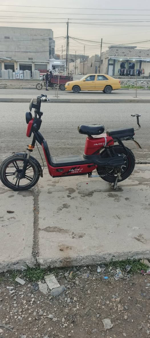 السلام عليكم موتور شحن نظيف حجم 18 خمس بطاريات دبل كهربائيات كلها شغاله موتور نظيف شاحنته موجوده تواير جدد التفاصيل على رقم الهاتف
***********
