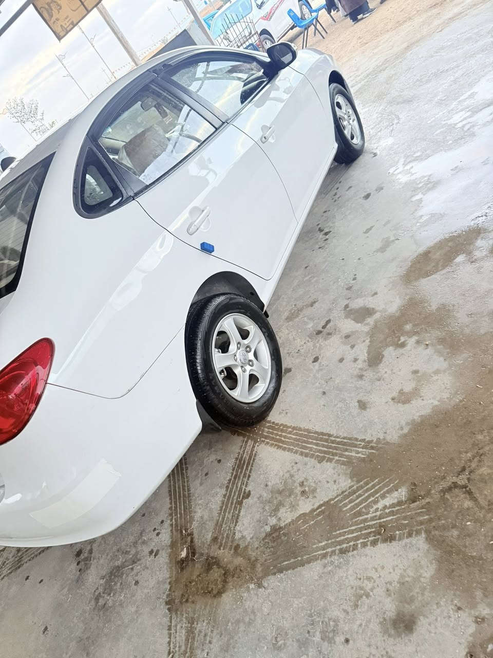 سلام عليكم هونداي النترا خليج للبيع موديل 2011 رقم سليمانيه جديد انكليزي تحويل محرك 1600 مكفوله كفاله ما عدا جاملغ الامامي الايمن امبدل ابلاي أو الباقي مكفول كفاله عامه لاستفسار ***********/العنوان واسط الصويرة
