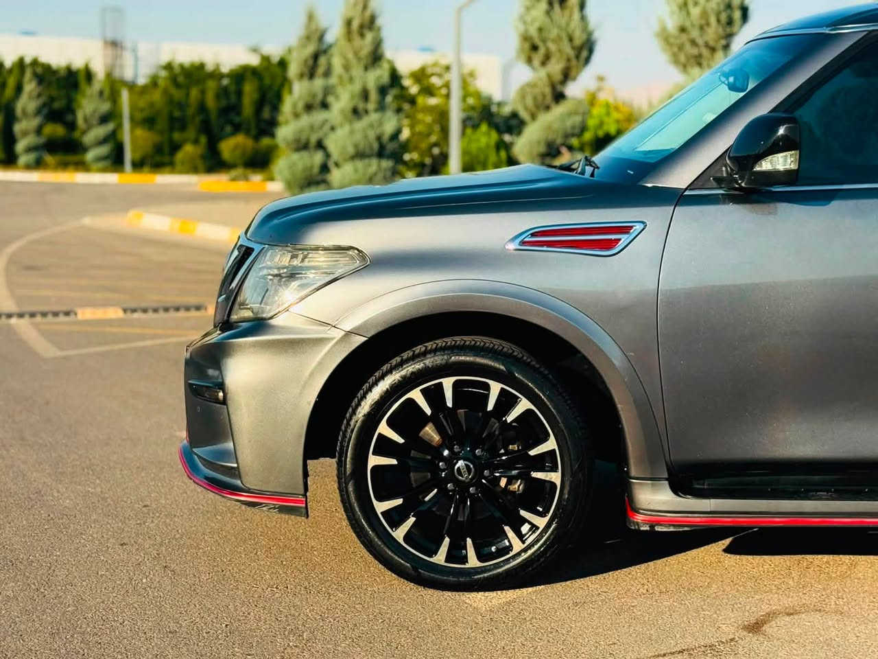 ﷽
‏ NISSAN ARMADA 2018 
▫️نيسان ( أرمادا 2018) فول مواصفات بدون فتحة
🔹فور ويل ( دفع رباعي )✅
🔹لون نفطي

◽️محرك ( V8 5.6L ) تمانية سلندر
🔷داخل بيجي
🔷ماشيه ( 72 ) الف  حقيقي
🔷سياره فول مواصفات بدون فتحة
🔷محرك _(5.6L)-(v8)
🔹گير محرك بشرط مامفتوح جديد كل على وضع بيلادي

◽️سيارة دعامي و لايت و بگلايت دوسات ويل كل محدث نيسمو 🔥📦
◽️سيارة بيها ( قطعتين و نص صبوغ ) بدون دواخل بشرط
🔹سيارة جديد حيل حيلوة نضيفة
🔹سيارة داخل و خارج كل جديد كل على وضع شريكة

◽️مواصفات
🔹( بصمة - رادار   - تشغيل عن بعد - صندوق شفت - ٧ راكب  - كشنات تتفيئة - كشن و ستيرن خزن -تبريد مركزي - حصاص أمامي و خلفي - لايت ليد و زينون - داخل فورميكا -  بعد )

◽️محرك كير  بشرط مامفتوح
سياره حيل نظيفه كلشي علي بلاد لوك
بسميً السنويه بشرط تحويل و خرامه
سياره مابيها دينار مصرف كامل من كل نواحي

◽️نظافه ١٠٠٪؜ كامل سيرفس بدون نقص و بدون مصرف سياره اي نقص مابيها 
4 أيطارات جديدة تاير و ويل نيسمو

نفسي يوم /تحويل و كاله حاظر
مكان / داخل سليمانيه🌆

◽️سعر _ 187$
◽️موبايل /*********** ::: ***********📲

