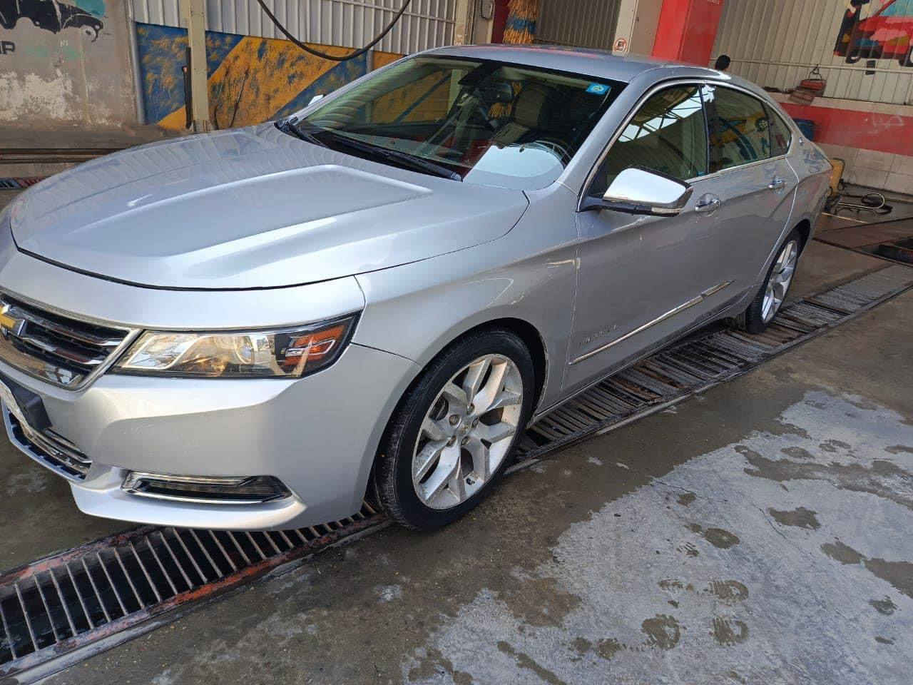 للبيع Chevrolet امبالا 2014 LTZ – 4 سلندر
محرك وكير جديد (خير من الله)
شاشة + كاميرا خلفية
حساسات أمامية وخلفية
رادار
حدادية جديدة قبل أسبوع
رقم بغداد باسمي مباشرة
السيارة نظيفة والاستخدام شخصي
بيها 3 قطع  أبيعها عام 
السعر 103$
للتواصل:📱 ***********
