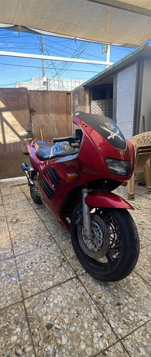 السلام عليكم قرش ٩٠٠ للبيع كهربيتها كامله مكينه نكره سلف عليها ادامه جديده فول الدراجه مناقصها شي السعر ٩٥٠ نشرتها بهيج سعر لين محتاج فلوس 

‭٠٧٧٧ ٤٩١ ٩٩٠٩‬ بغداد, العراق
