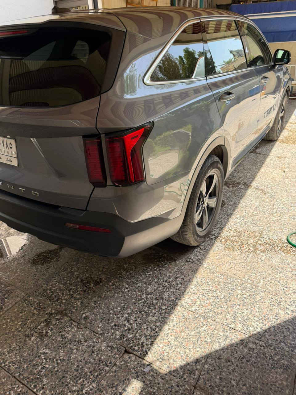 سورنتو 21 امريكي الشكل الجديد حادثة جانبي بابتين رقم بغداد بسمي السعر 230 الهاتف *********** المكان بغداد السيدية
