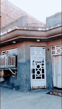 الدار للبيع طابو صرف ركن
مساحه 200م 
العنوان شارع 80 تكمله شارع الحسينيه قرب مستشفى المستقبل 
محتويات البيت غرفتين وصاله واستقبال ومطبخ وصحيات داخليه و خارجيه ومنور وطارمه 

الرقم ***********
***********
