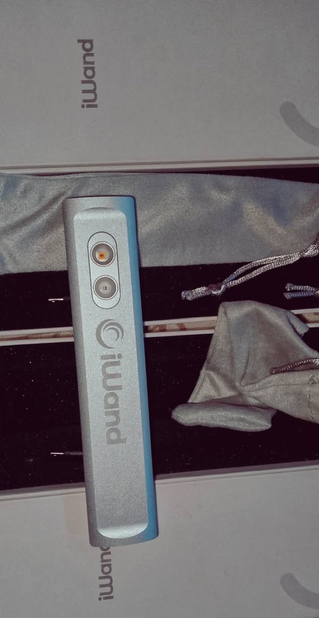 مال اشعة يوڤي اعتقد شحن المنيون ثقيل الجهاز
شنو استخدامه ما اعرف بالضبط 
قطعتين الي يفيدنه ينطي سعر التعامل بالتعليقات


**إذا كنت صاحب هذا الإعلان وتريد حذفه لأي سبب، رجاءا أرسل رسالة إلى الدعم الفني**