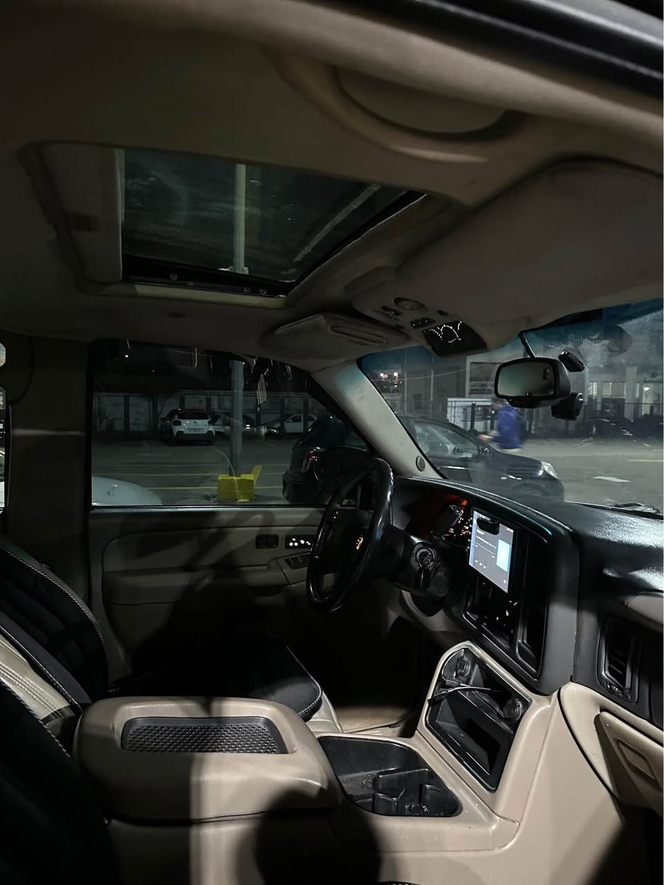 للجادين فقط 🧿 ( تاهوو ) Z71 TAHOE Z71 2003 لأصحاب الفخامة و الذوق الرفيع for sale بداعي السفر سعر مغري جداً جداً جداً 🧿81188455 فرن الشباك, بعبدا


**إذا كنت صاحب هذا الإعلان وتريد حذفه لأي سبب، رجاءا أرسل رسالة إلى الدعم الفني**