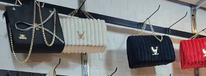 ياالله يارزاق جنط نسائيه القطعه ب٦ وتوصيل جميع المحافظات ب٣


**إذا كنت صاحب هذا الإعلان وتريد حذفه لأي سبب، رجاءا أرسل رسالة إلى الدعم الفني**