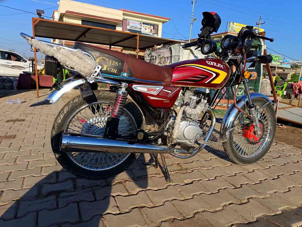 سلام عليكم لبيع دراجة تايكر مفولة اي نقص مابيهة اوراق كاملة السعر 750 وبيهة مجال مكاني ديالى ناحيت العظيم رجان لموشراي لايراسي لي ستفسار اتصل علة هاذ ارقم ***********
